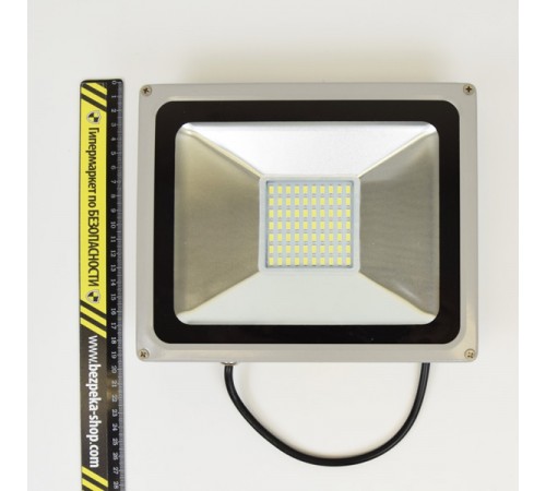 LED-прожектор Lightwell LW-50W-220 LED-прожектор Lightwell LW-50W-220