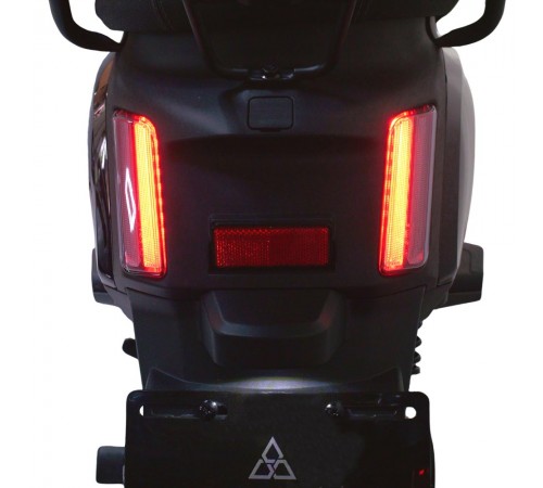 Електроскутер SARKCYBER HC200 CBS Diamond Black Електроскутер SARKCYBER HC200 CBS Diamond Black