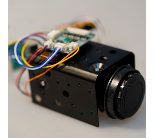 Камера для FPV дрона Foxeer 30x Zoom 700TVL CMOS з 30-кратним зумом та PWM-керуванням Камера для FPV дрона Foxeer 30x Zoom 700TVL CMOS з 30-кратним зумом та PWM-керуванням
