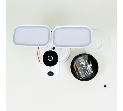 IP-відеокамера 3 Мп ZKTeco C9A2P WiFi LED light для системи відеонагляду IP-відеокамера 3 Мп ZKTeco C9A2P WiFi LED light для системи відеонагляду