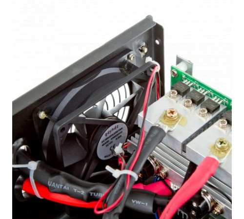 Джерело безперебійного живлення Logicpower LPY-W-PSW-800 ВА / 560 Вт лінійно-інтерактивне з правильною синусоїдою Джерело безперебійного живлення Logicpower LPY-W-PSW-800 ВА / 560 Вт лінійно-інтерактивне з правильною синусоїдою